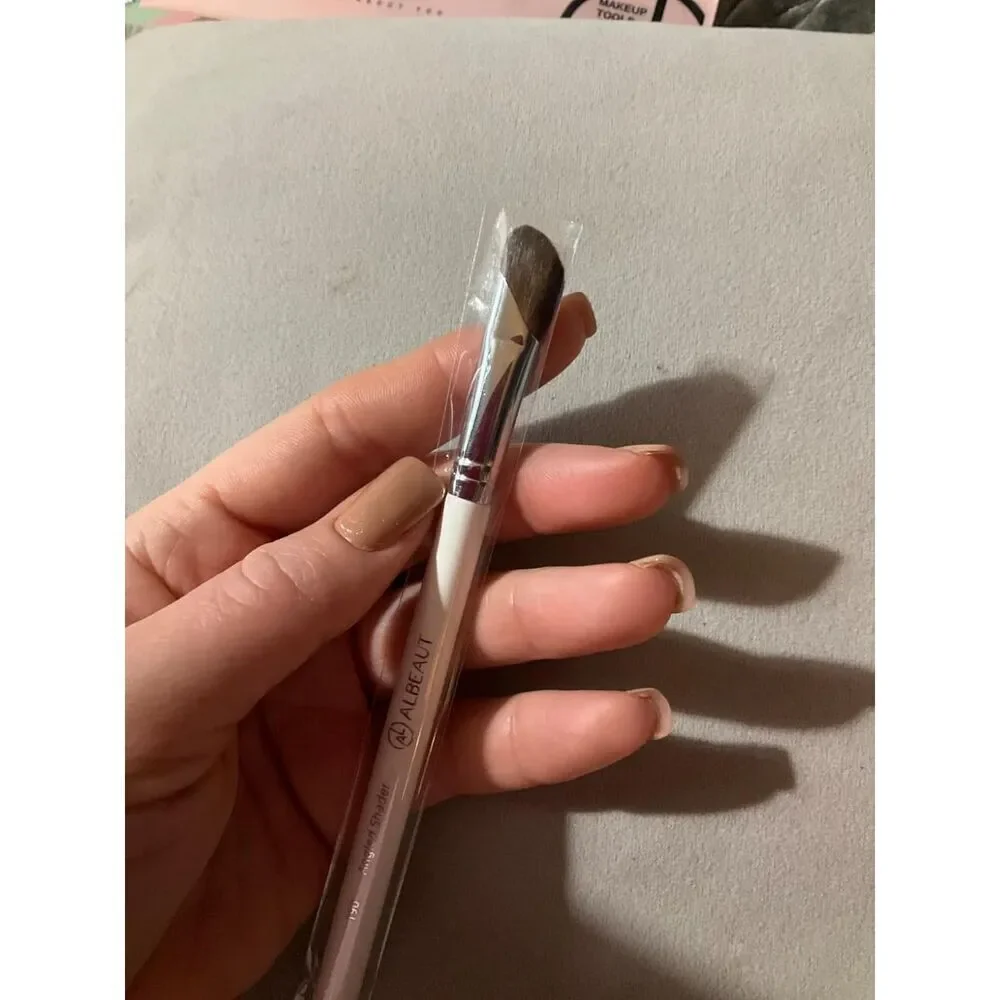 190 White angled shader Makeup Precision Eyeshadow Nose Contour Highlight Brush